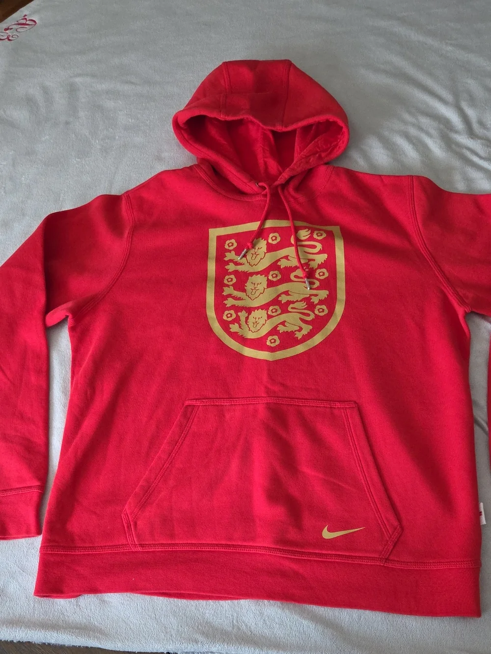 England 3 Lions Nike Soccer Hoodie. Size Large, Red & Gold. - Picture 1 of 6